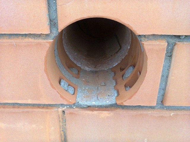 Вентиляционные отверстия